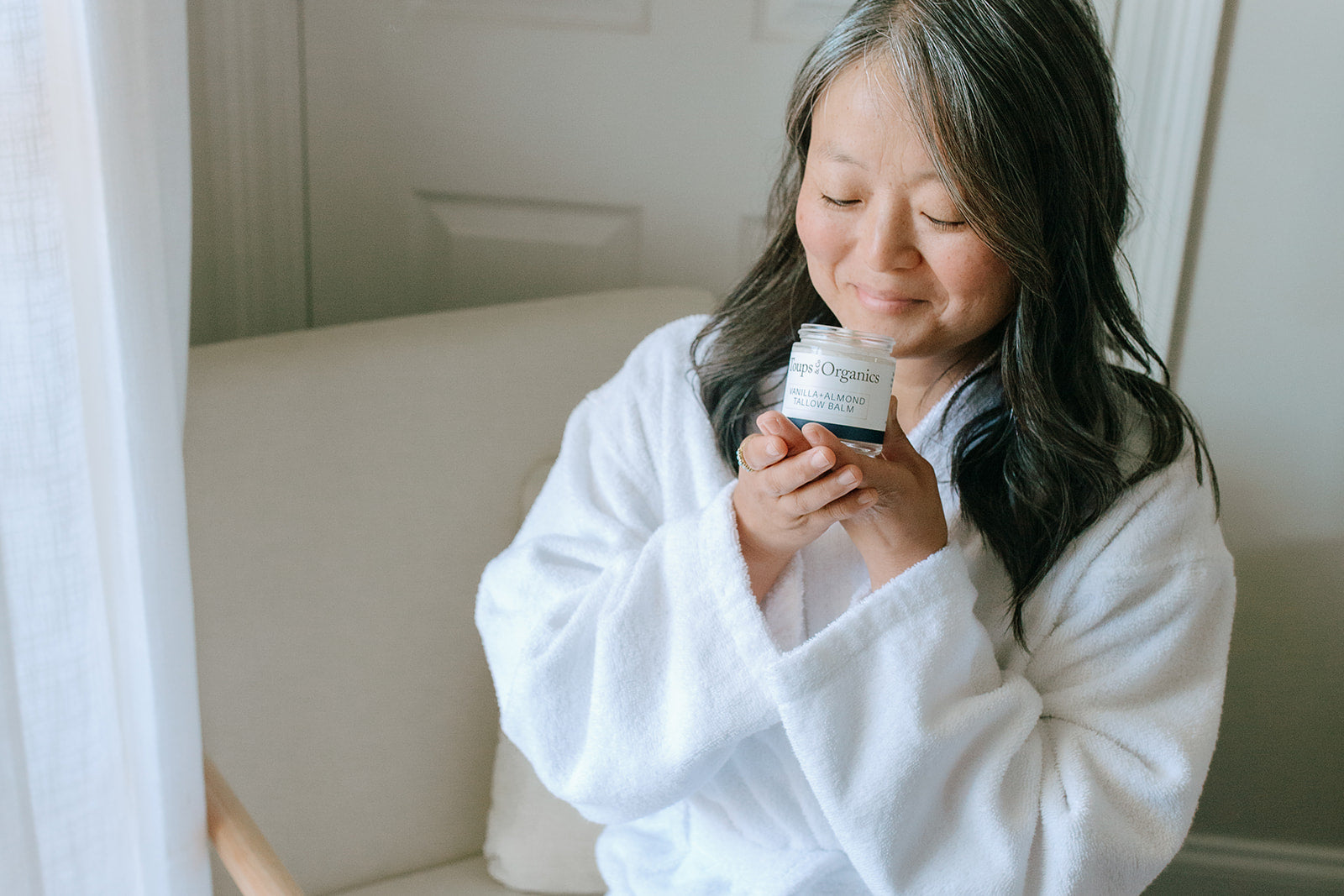 Calm the Mind and Body with These 5 Essential Oils for Stress Relief