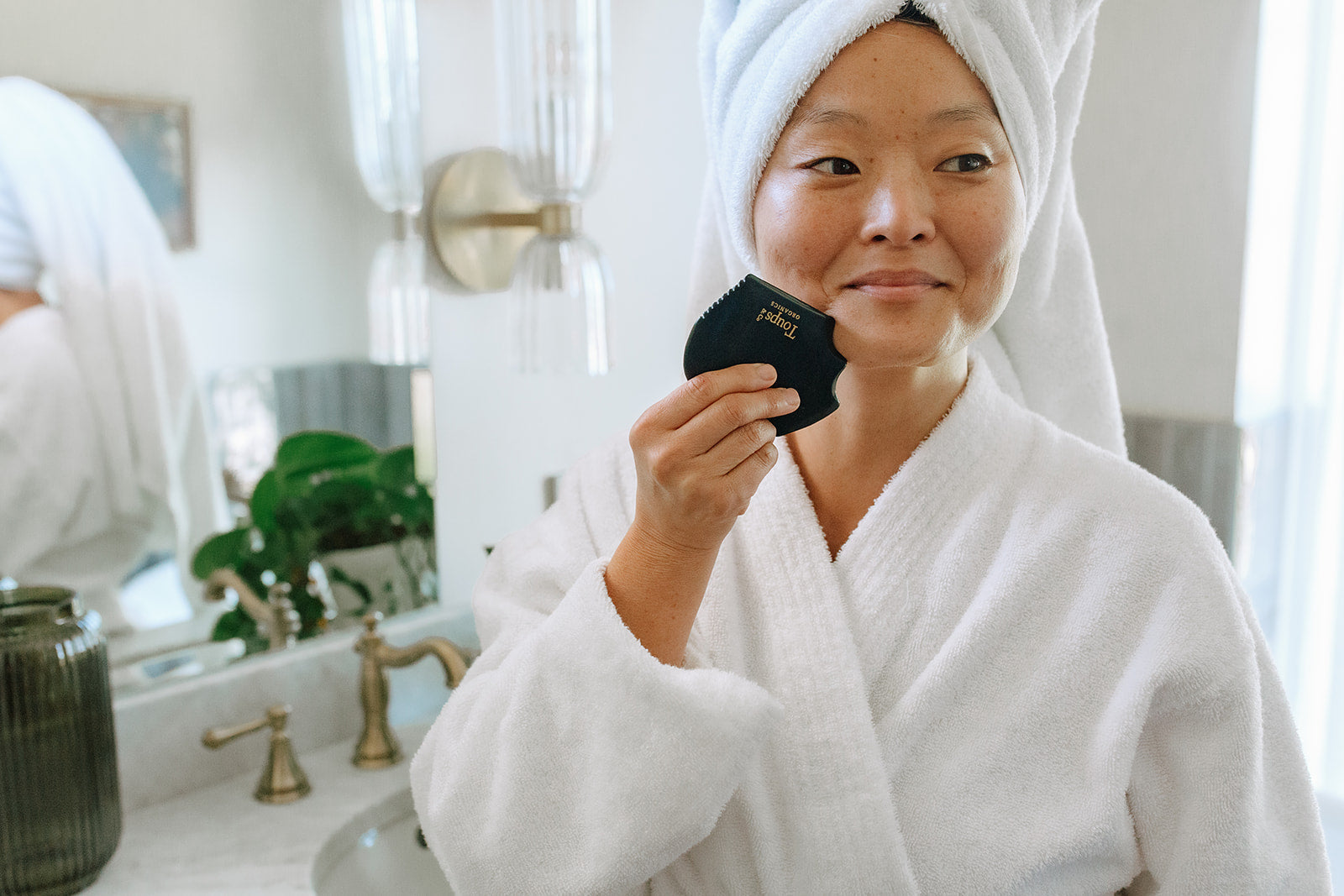 The Beauty Tool Guide: 9 Self-Care Tools for a Flawless Morning Routine
