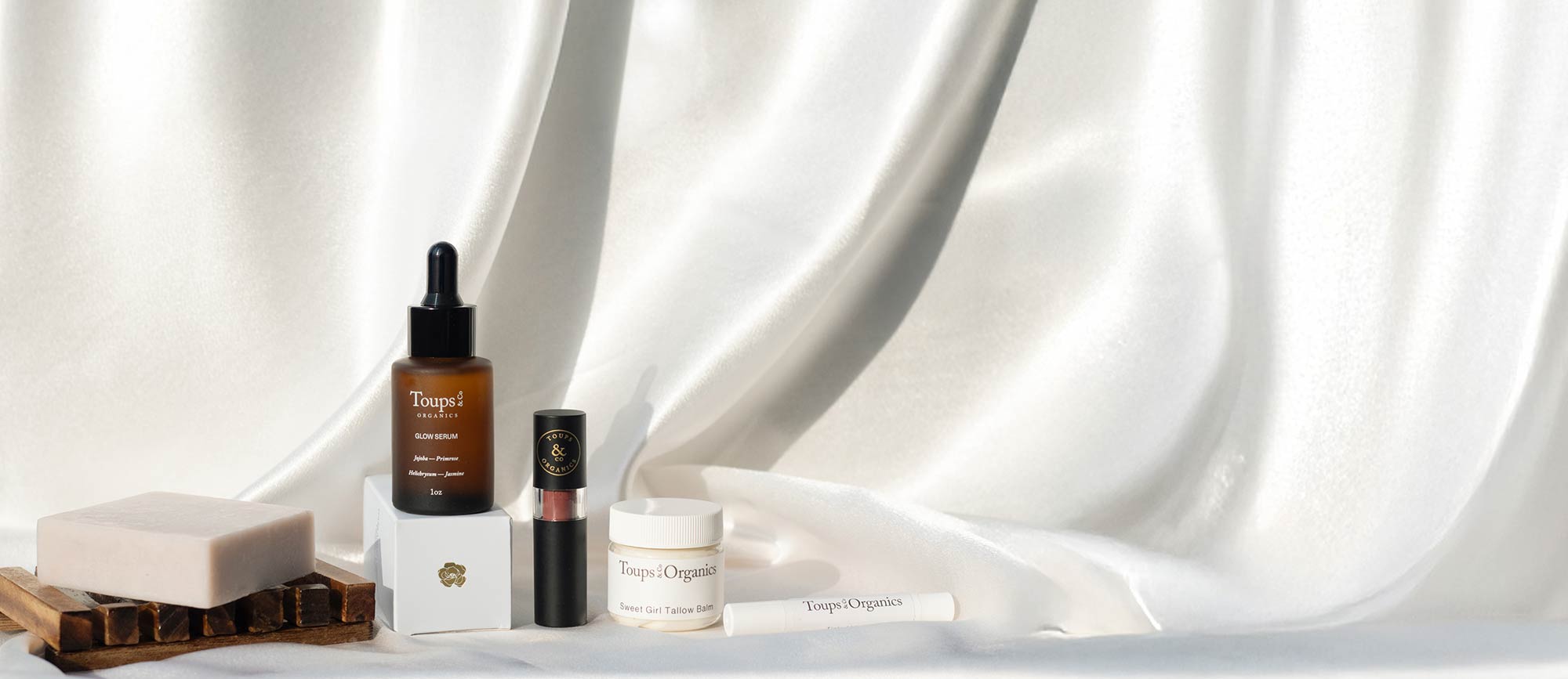 Your Wedding Skincare Timeline: Get Ready with Toups for a Clear + Bright Wedding Day Glow