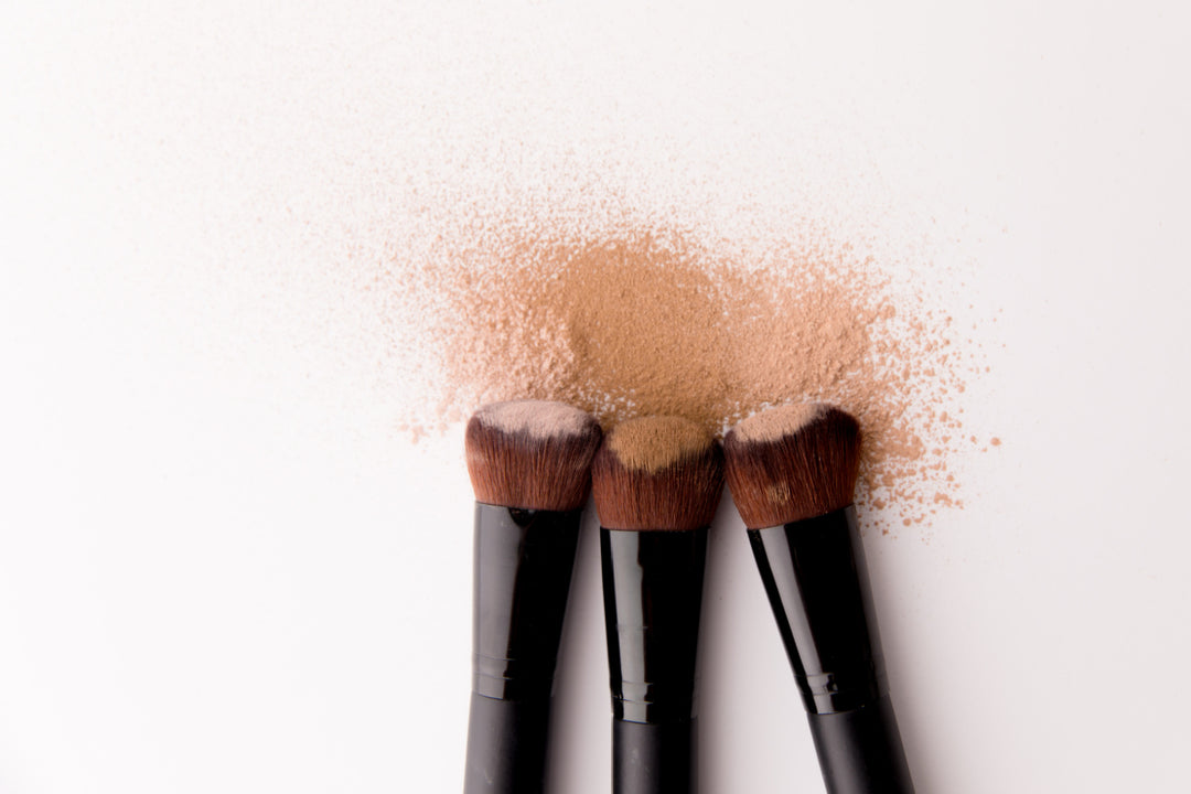 Why Mineral Makeup Irritates Your Skin and What to Do about It Toups